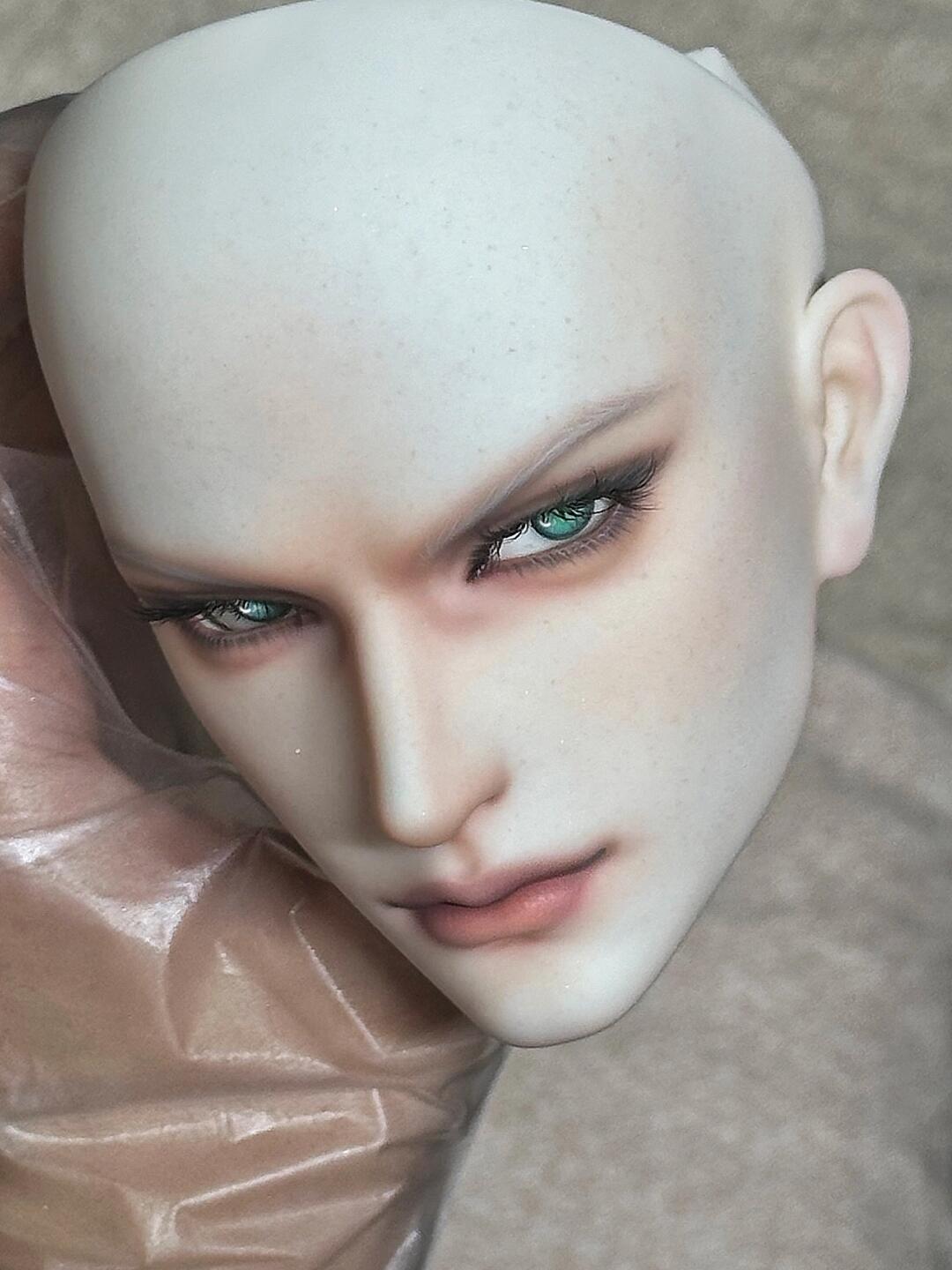 Faceup by Yuexiao Faceup by Yuexiao