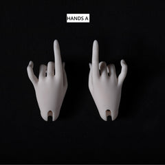 DollZone 1/4 bjd hands and feet for 42cm female body