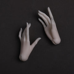 DollZone 1/4 bjd hands and feet for 43cm female cat body