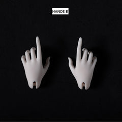 DollZone 1/4 bjd hands and feet for 42cm female body