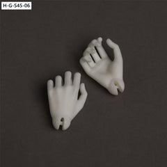 DollZone 1/4 bjd hands and feet for 45cm dog body