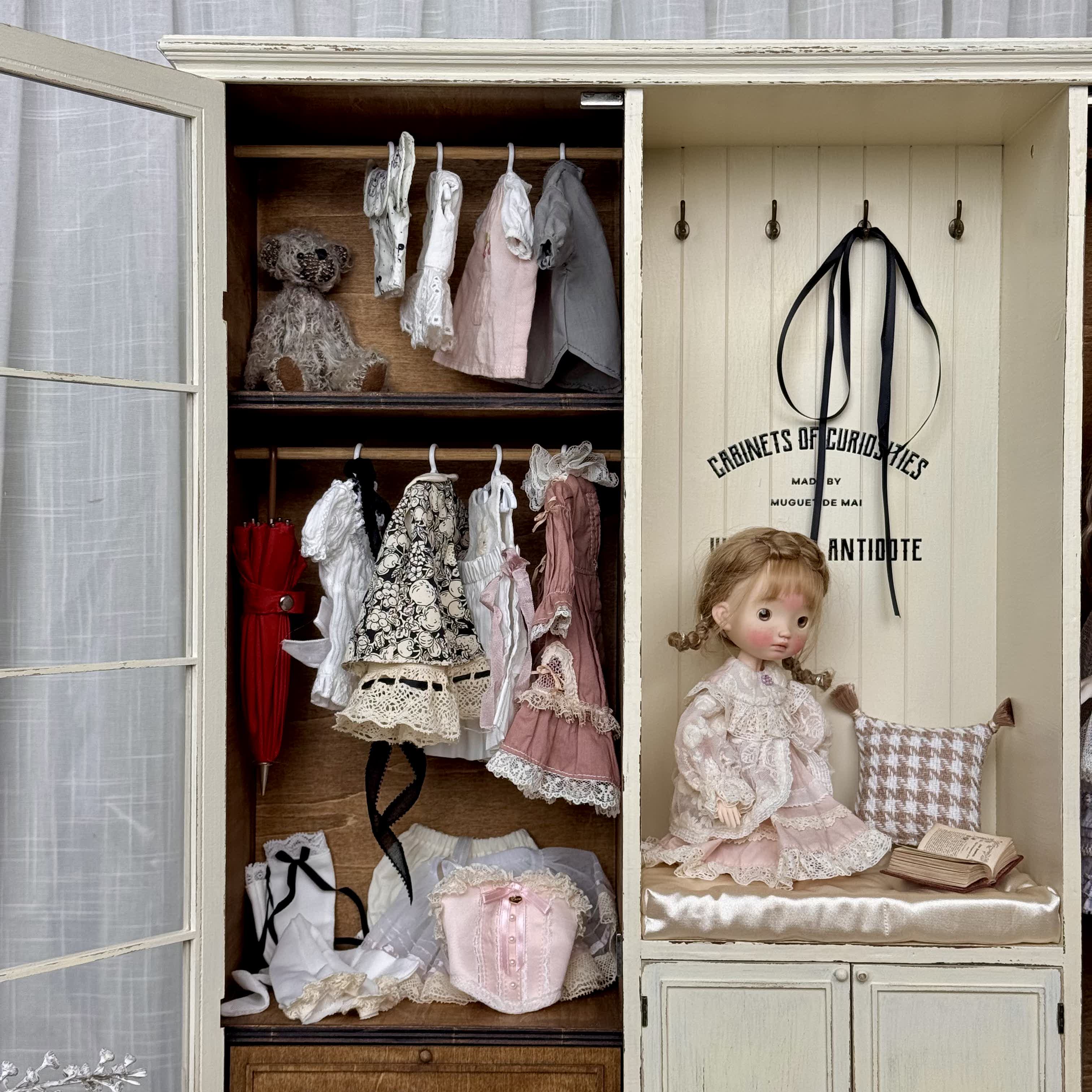 Miniature Dollhouse 1/3 1/4 1/6 Vintage-Style BJD Storage Cabinet DIY