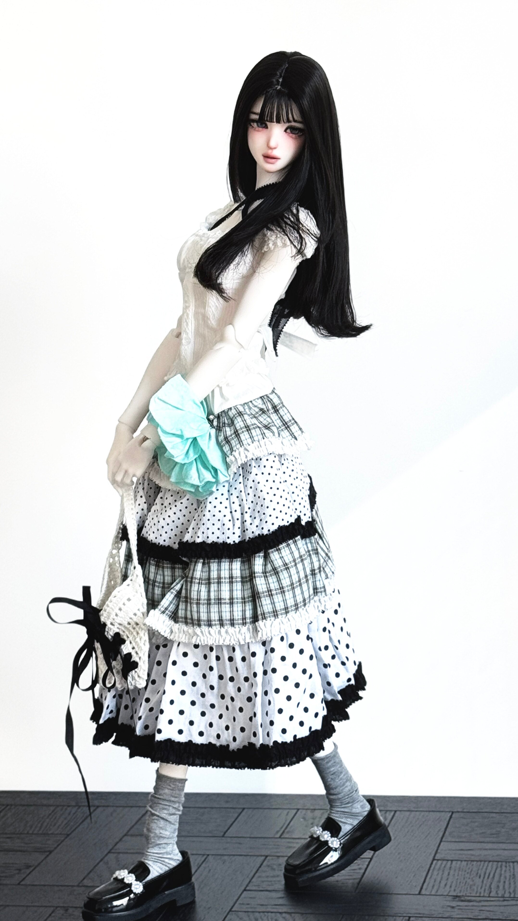 WonderlandDoll 1/3 64cm BJD head Chloe & body