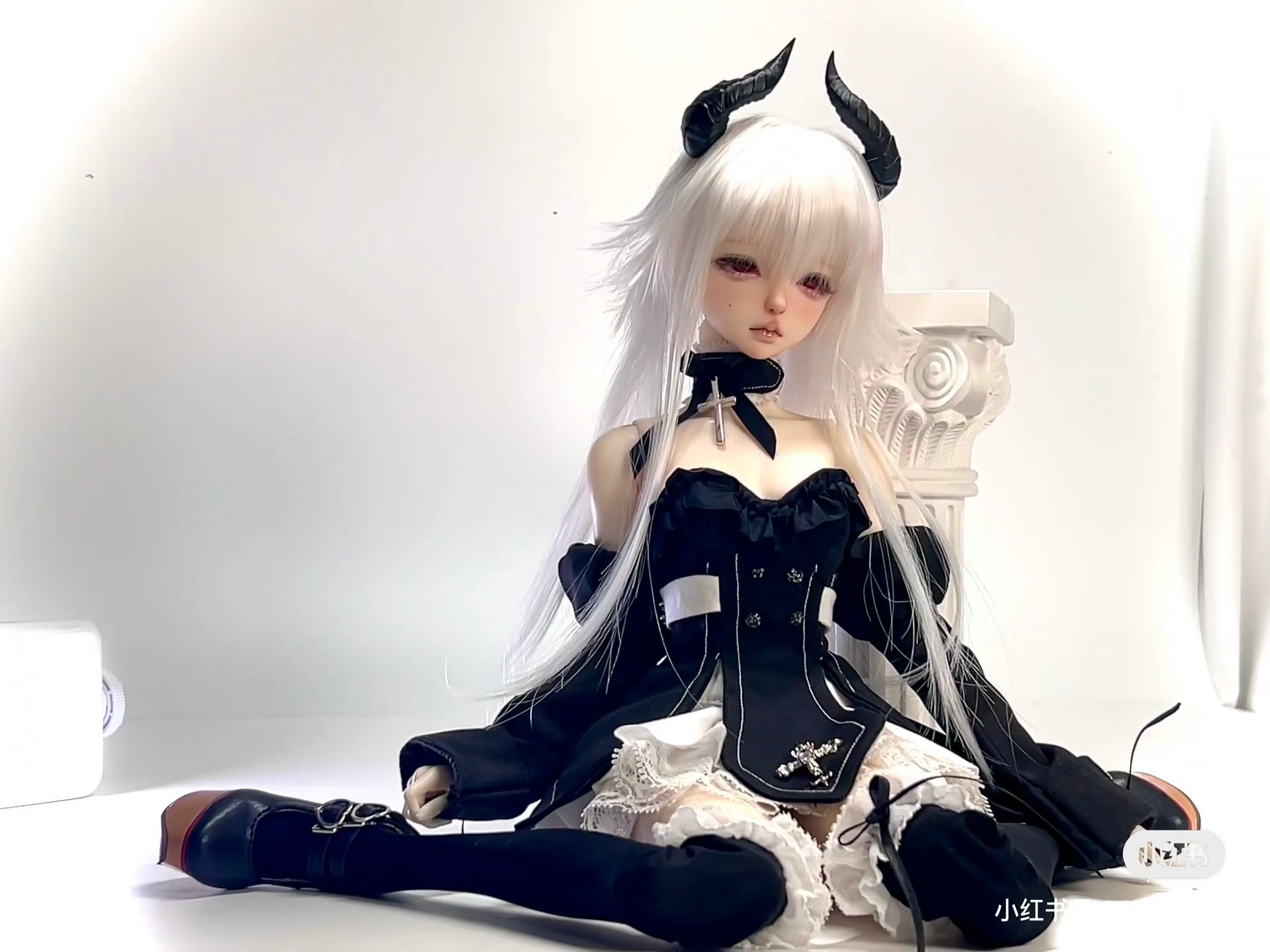 Arctic Rabbit 1/4 BJD Head ChloAI half sleeping