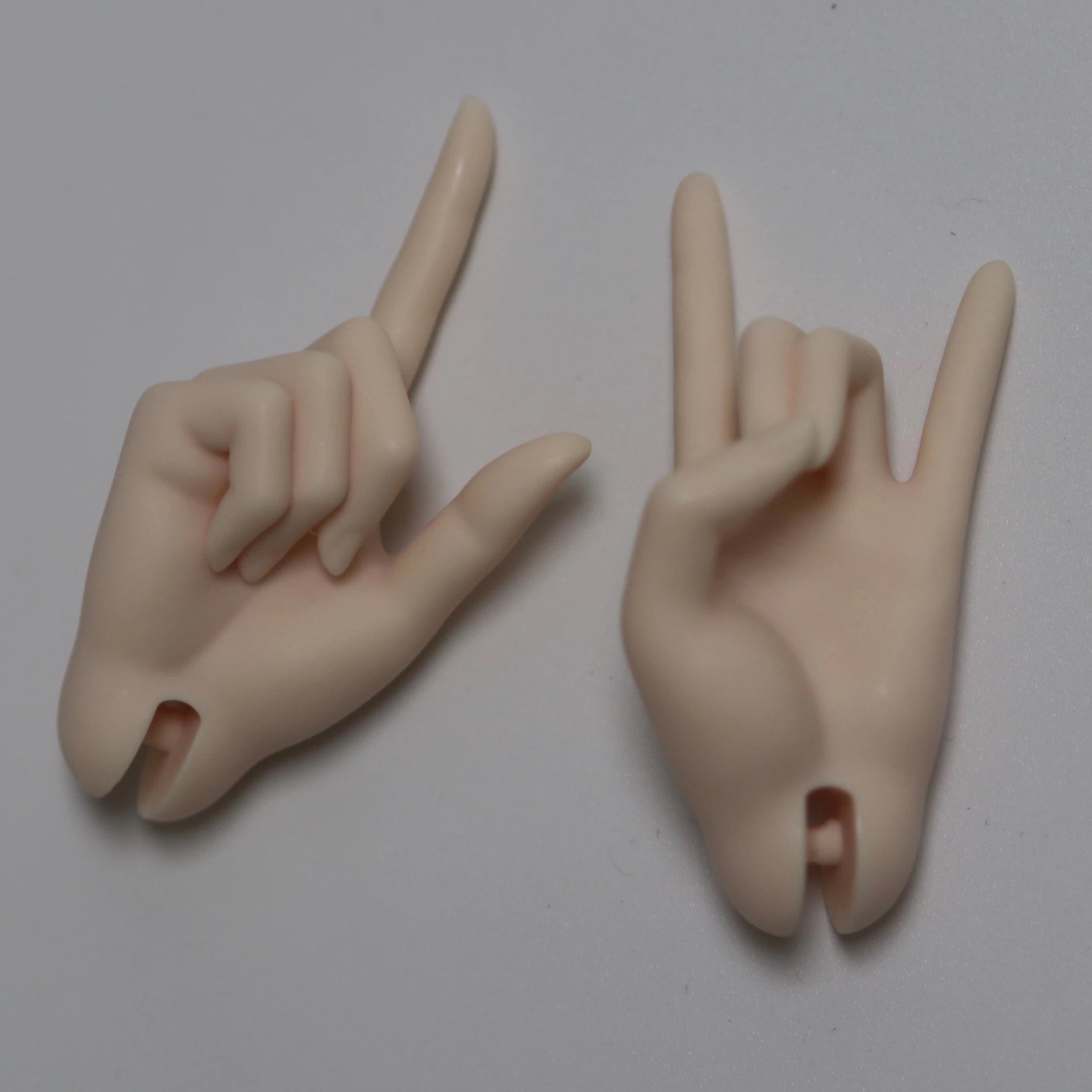 2Ddoll hands and feet for 63cm body