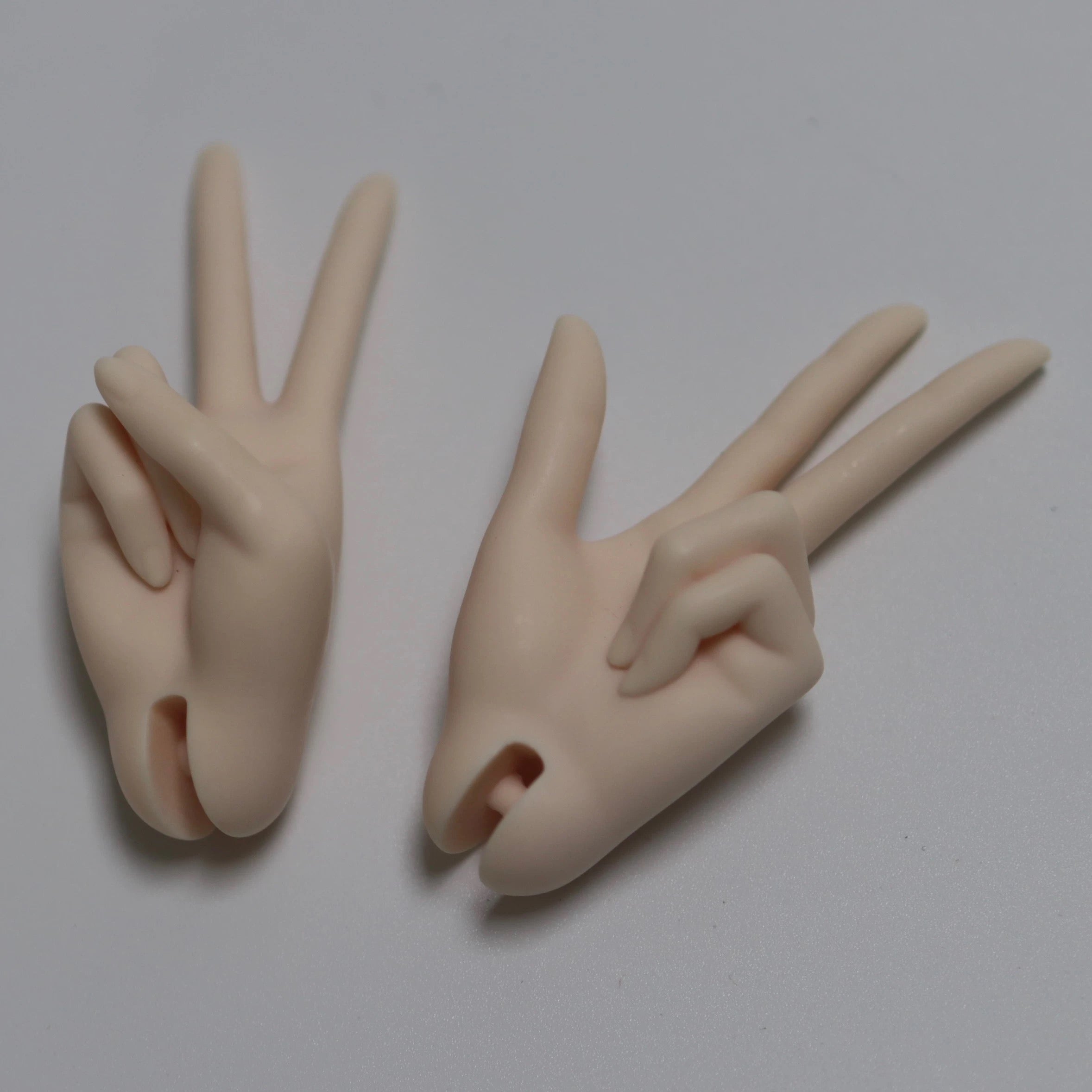 2Ddoll hands and feet for 63cm body