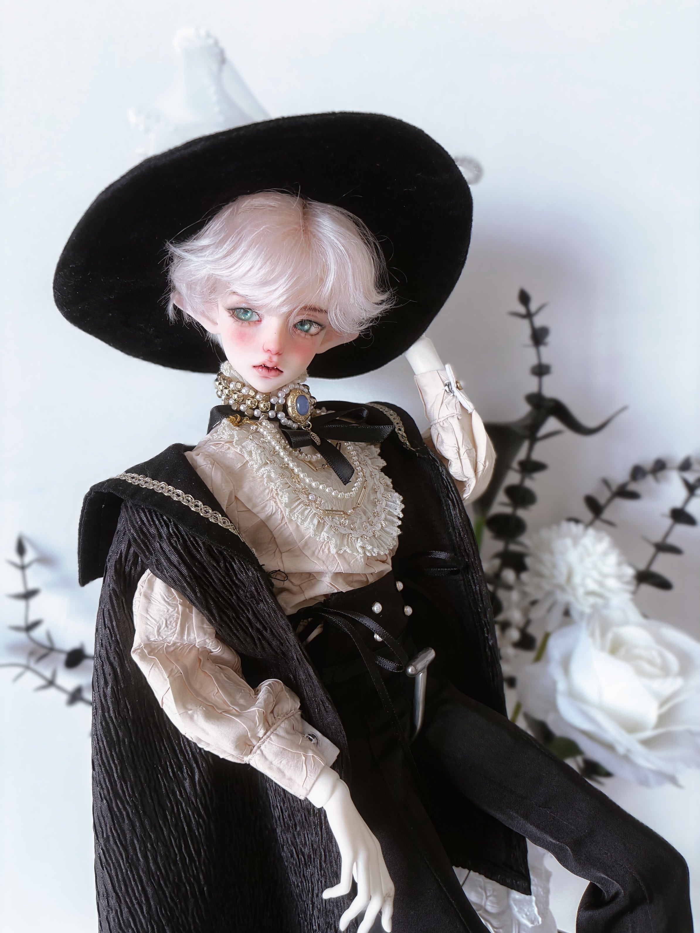 Alhagi 1/4 BJD head Liang椋 & body
