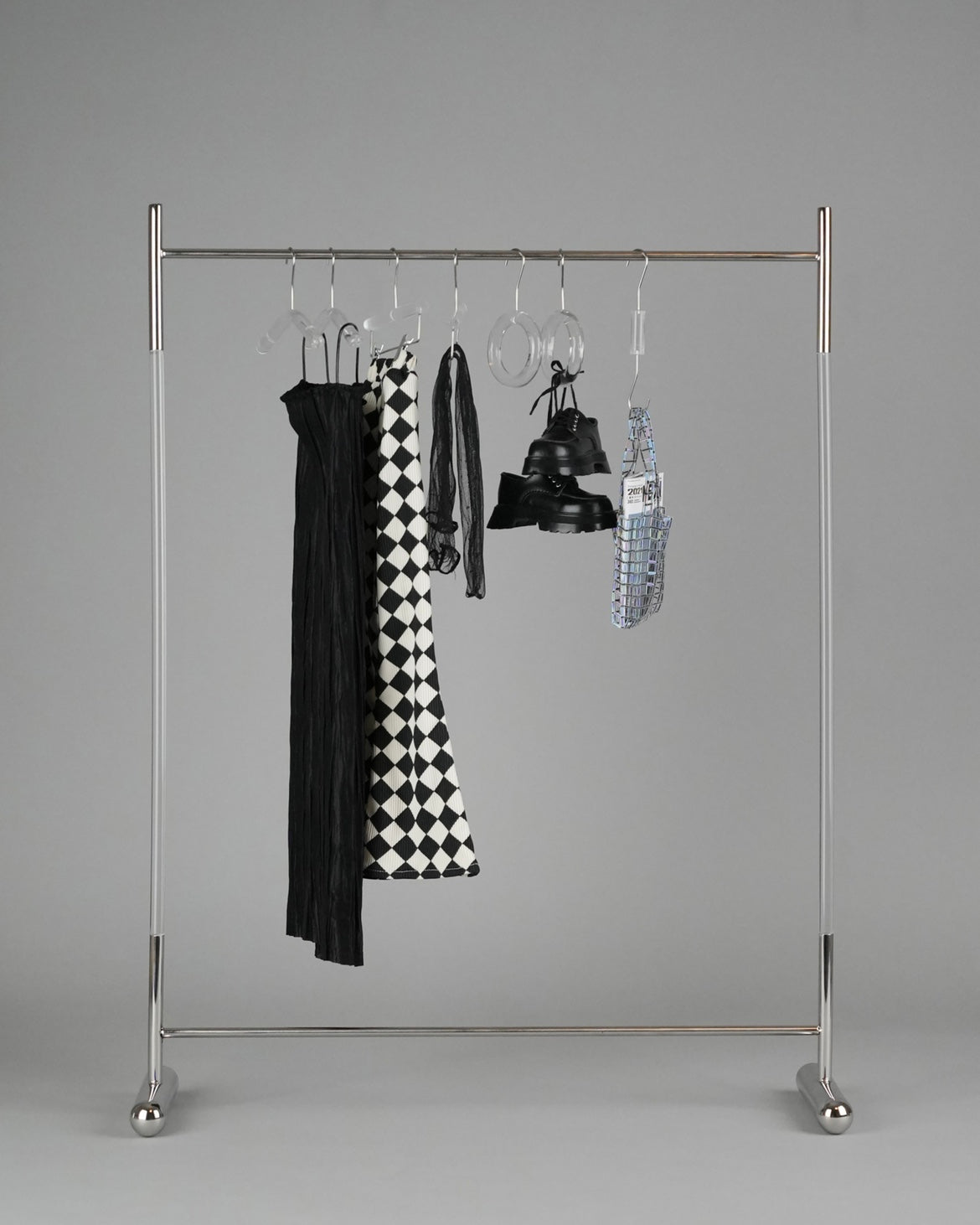 Fanff 68-75cm BJD floor-standing stainless steel clothes rack